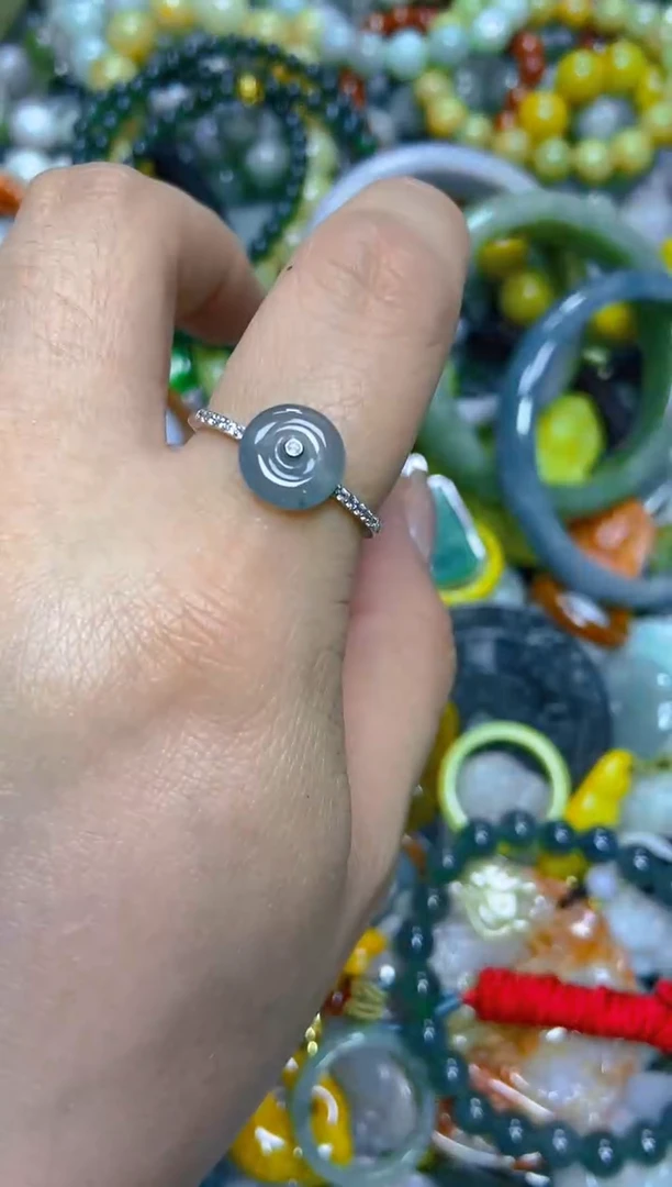 颈饰未镶嵌翡翠/F/翡翠A货，一件也是批发价