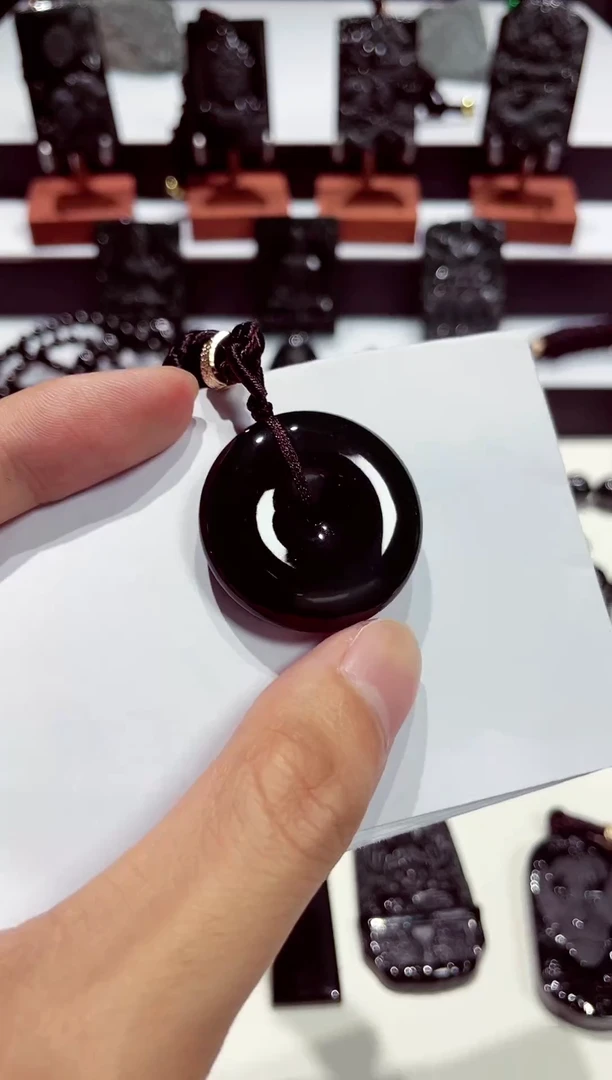 颈饰未镶嵌翡翠M*生天然A货翡翠