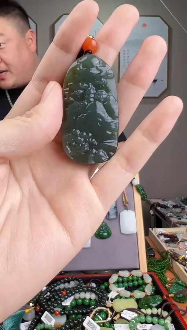 颈饰未镶嵌和田玉一物一证 拍一单发一个