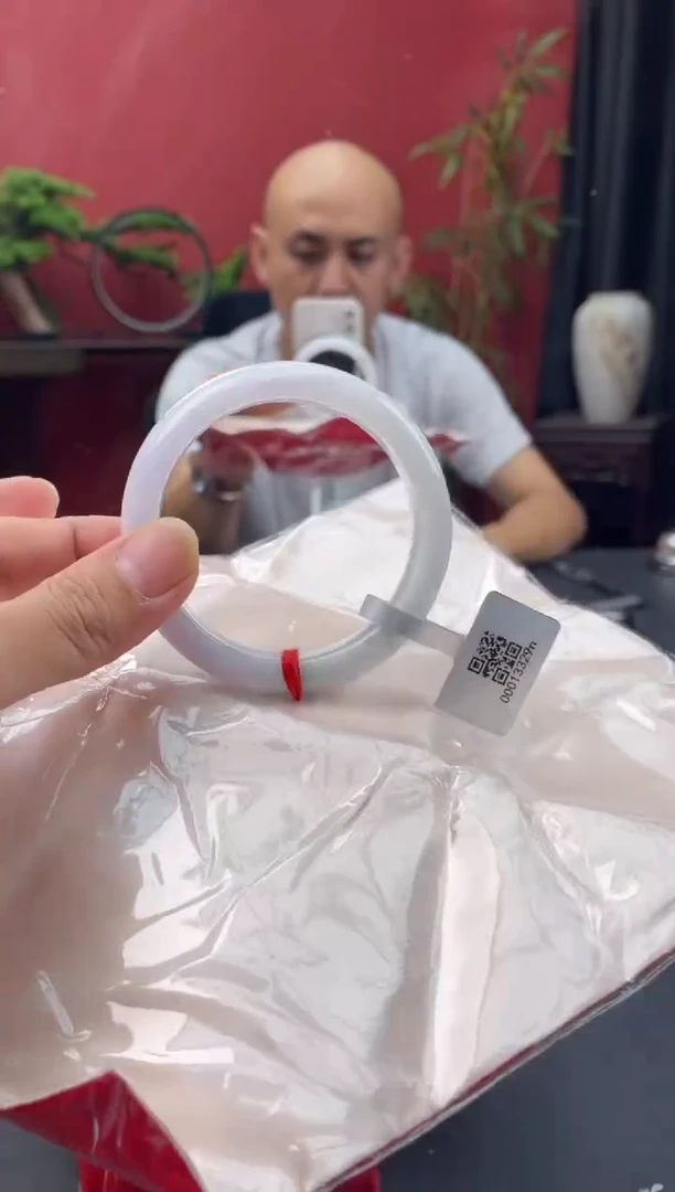 未镶嵌手镯翡翠3