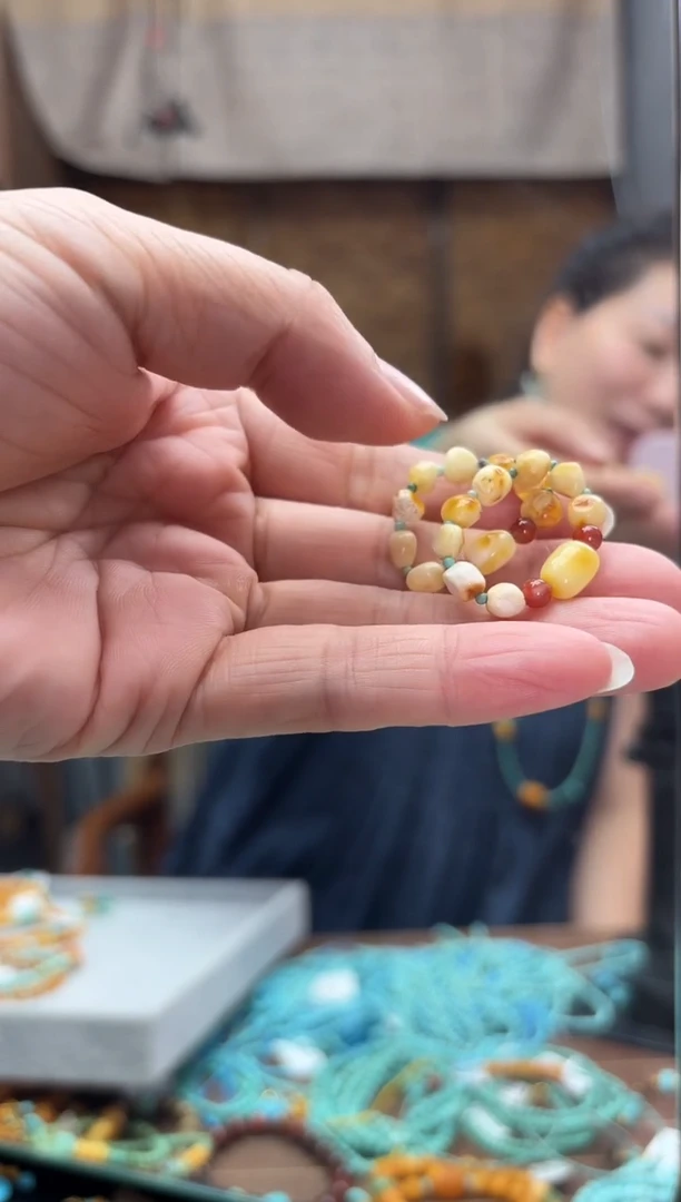 未镶嵌颈饰蜜蜡多样性发一件设计款 戒指