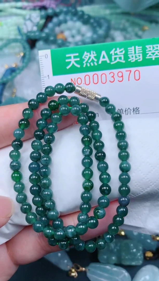 翡翠未镶嵌颈饰.0003970