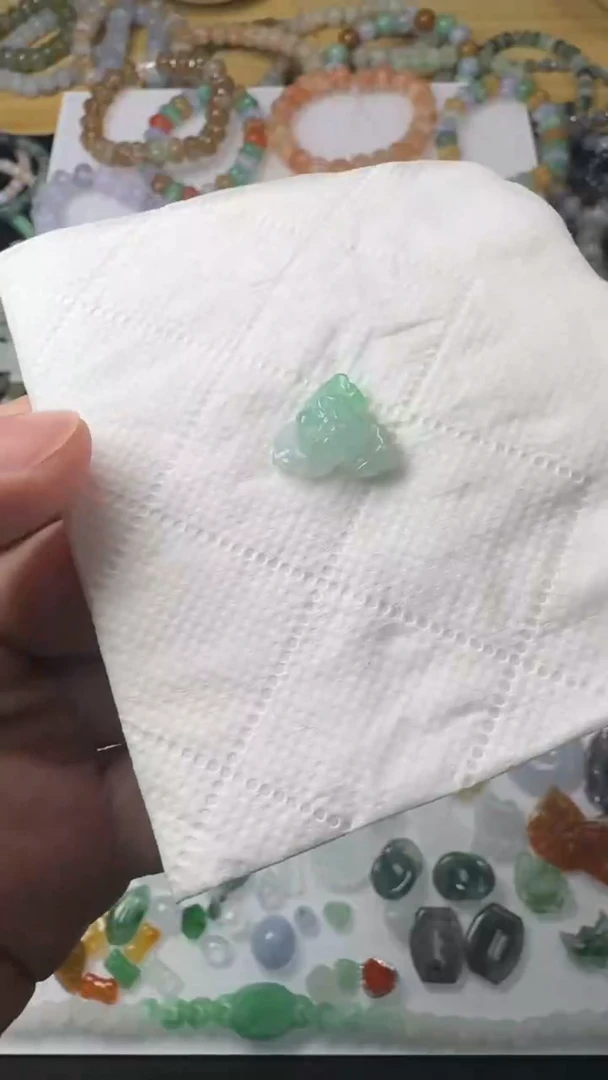 颈饰未镶嵌翡翠【闪购商品】 天然翡翠