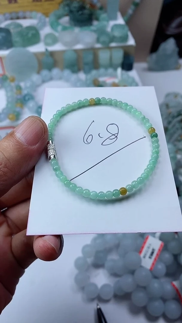 翡翠未镶嵌颈饰手串