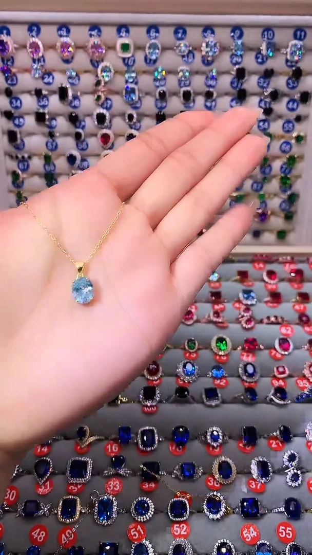 【闪购商品】海蓝宝石吊坠(赠链)银S925镶嵌111