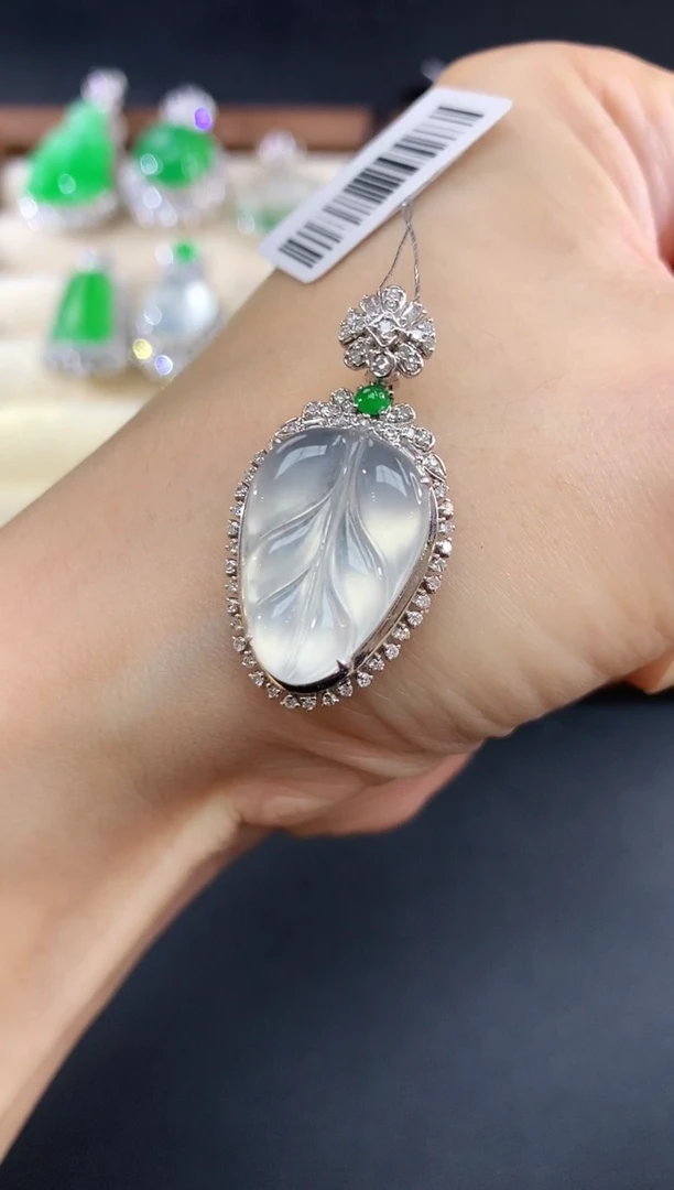 吊坠(不含链)18K金镶嵌翡翠219|8800