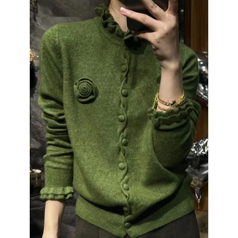 早秋超好看单穿上衣超好看独特漂亮软糯气质小香风绿色毛衣开衫女