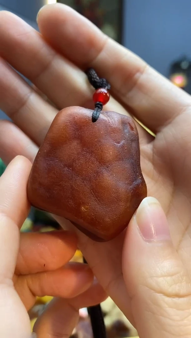琥珀颈饰未镶嵌吊坠