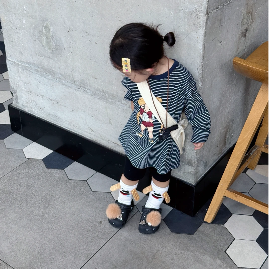 壹妈韩版童装女童秋季套装洋气儿童卡通条纹t恤上衣黑色打底短裤