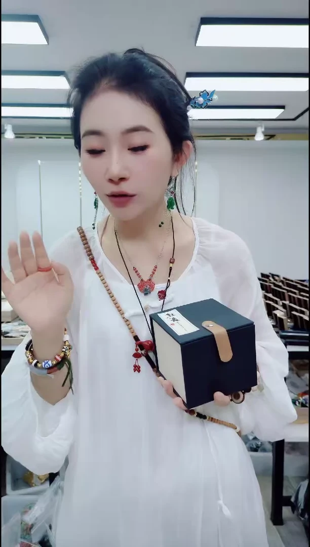 无非金属3177盏一个