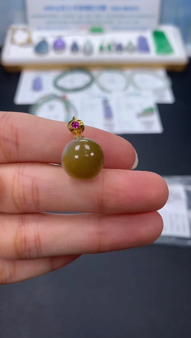 翡翠18K金镶嵌颈饰模式推广期48小时鉴赏期