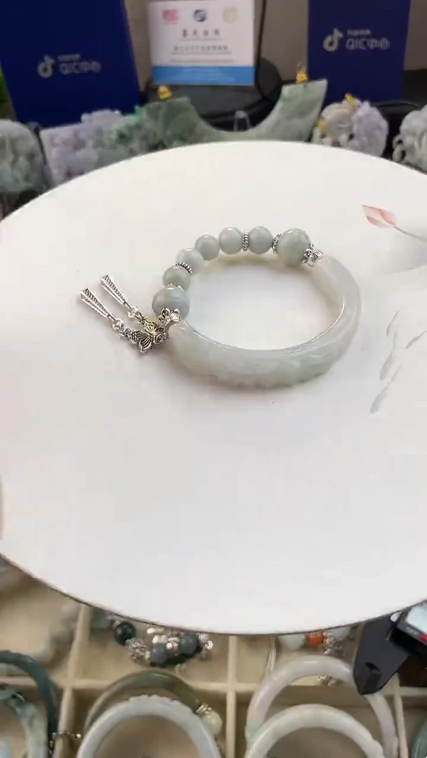 未镶嵌手链翡翠手工定制默认微瑕主播介绍为准