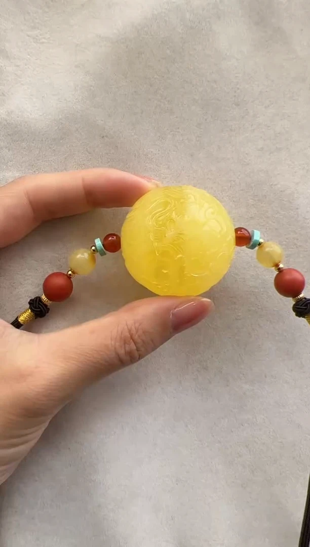 【闪购商品】琥珀裸石未镶嵌10204174-吊坠