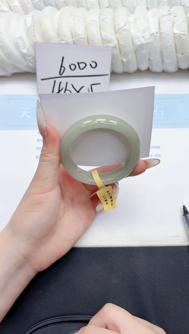 未镶嵌手镯石英质玉66-52