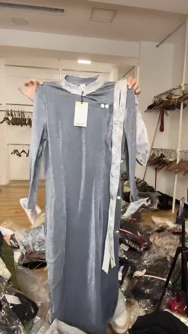 连衣裙         M码       80-110斤