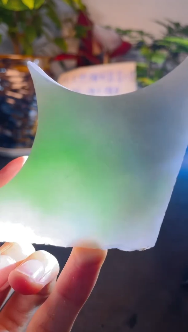 翡翠未镶嵌颈饰啊*翡翠