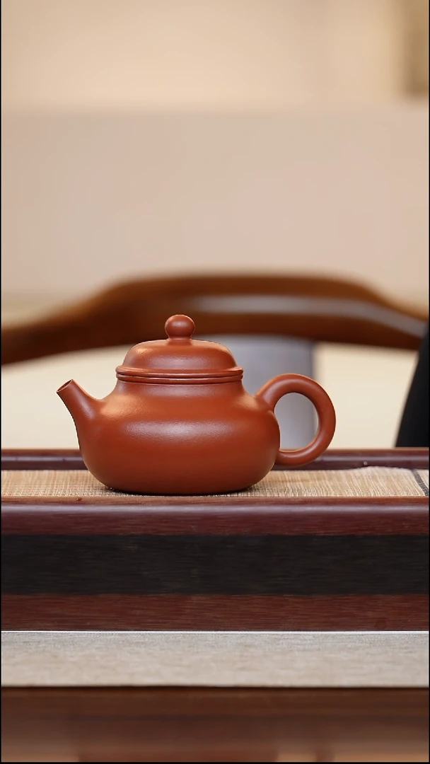 朱泥容天180cc宜兴手工紫砂壶