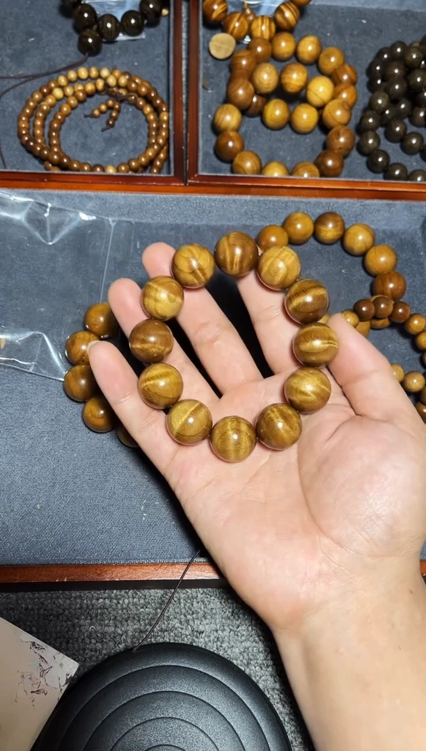 金丝楠手串/手链美****?2.0药香老料闪电水波纹98