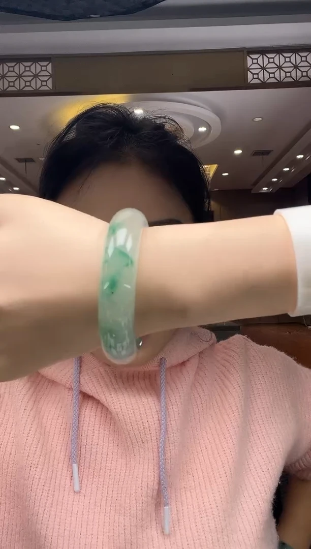 未镶嵌手镯石英质玉54