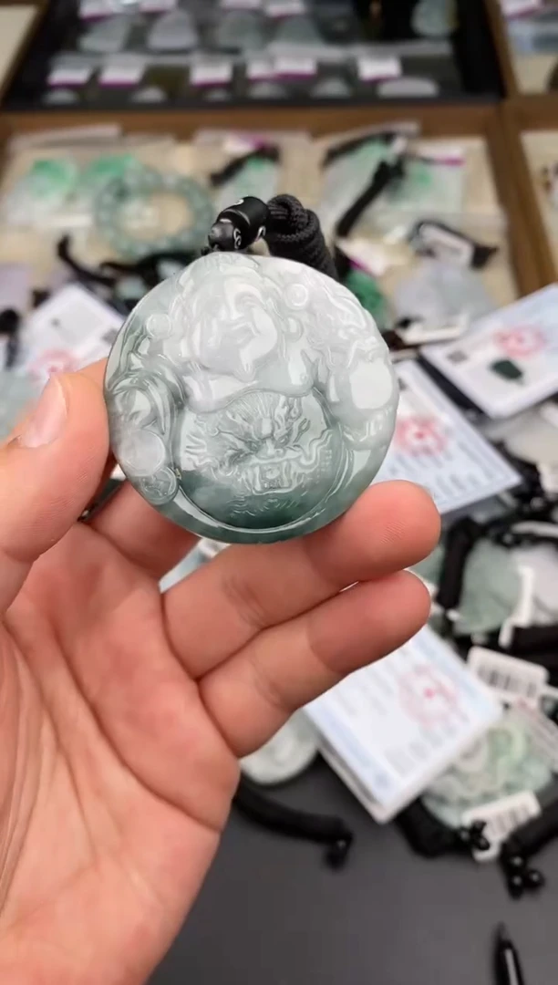 【闪购商品】翡翠颈饰未镶嵌  天然翡翠，一物一图