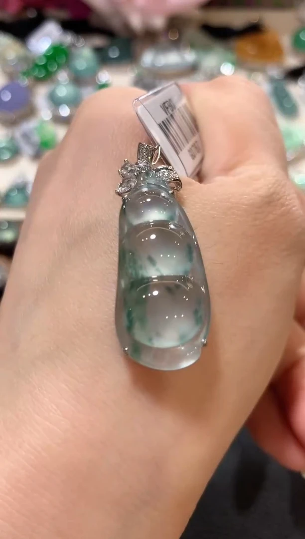 吊坠(不含链)18K金镶嵌翡翠m58