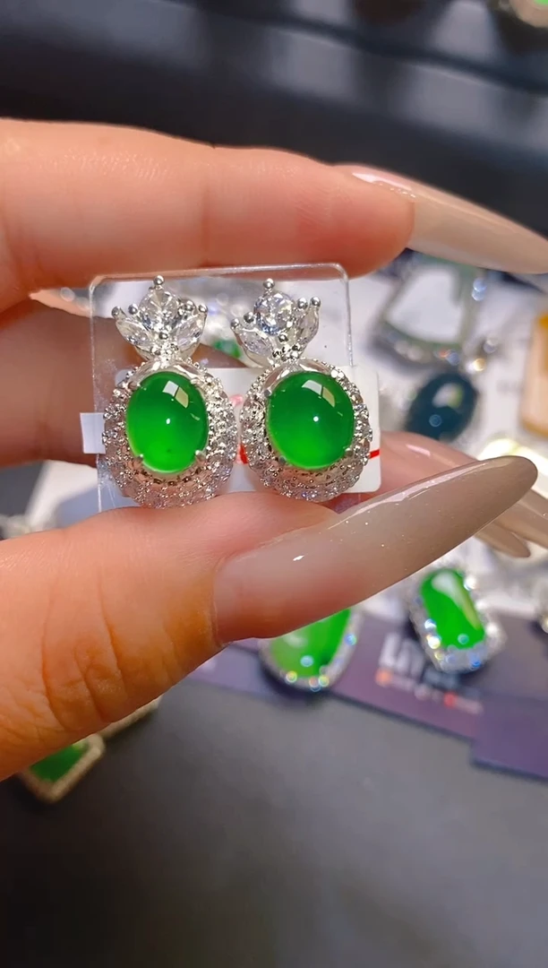 翡翠未镶嵌耳饰天然