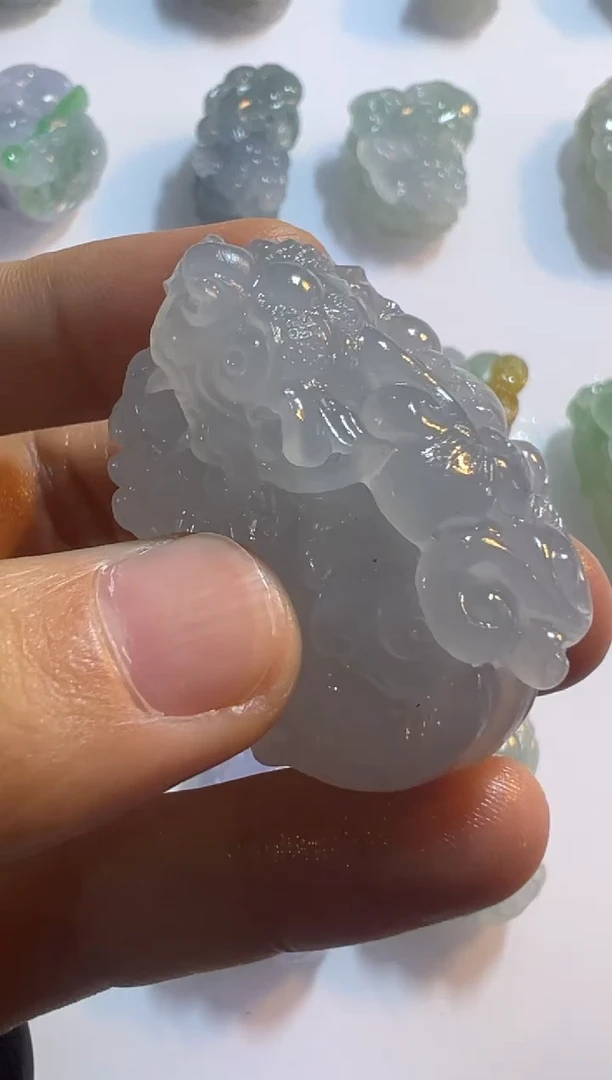 未镶嵌定制翡翠貔貅