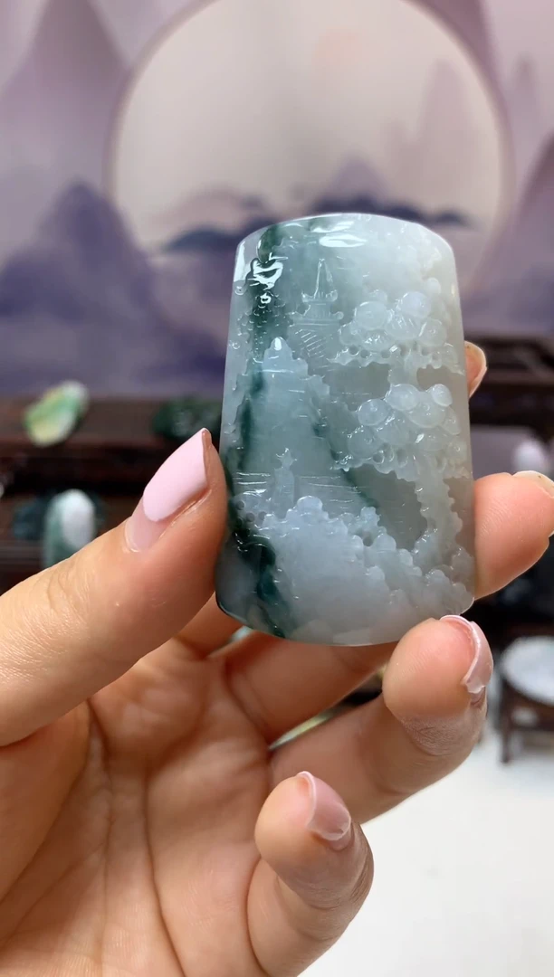 翡翠挂件未镶嵌翡翠挂件