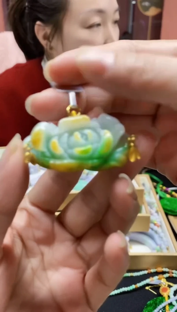 颈饰未镶嵌翡翠翡翠吊坠95