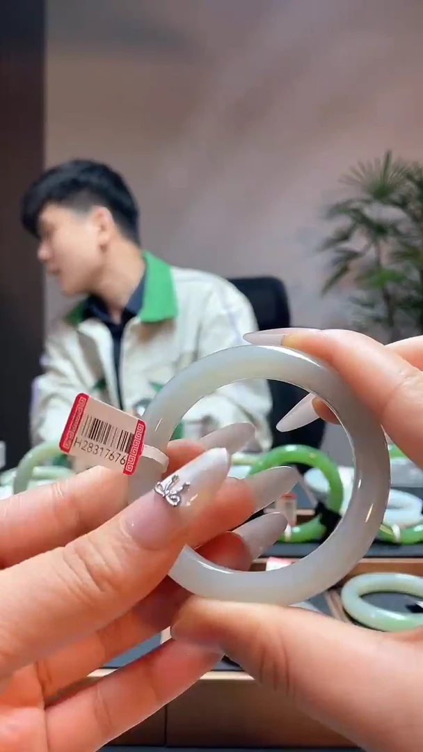 【闪购商品】和田玉手镯未镶嵌53藕粉28317676