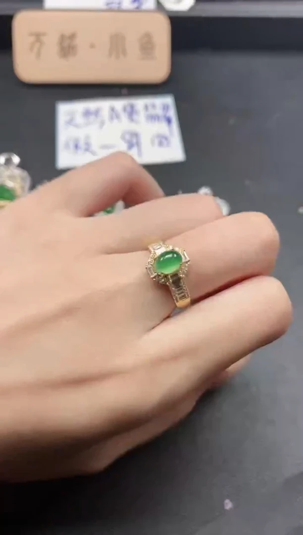 银S925镶嵌戒指翡翠51511
