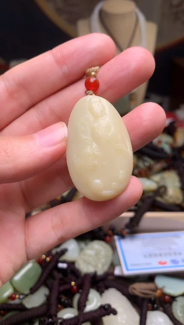颈饰未镶嵌和田玉新疆料青海料清水和田玉吊坠