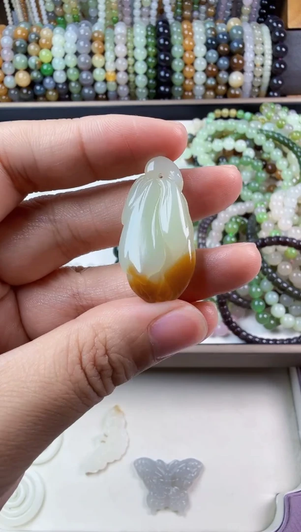 颈饰未镶嵌和田玉告****代玉兰花吊坠