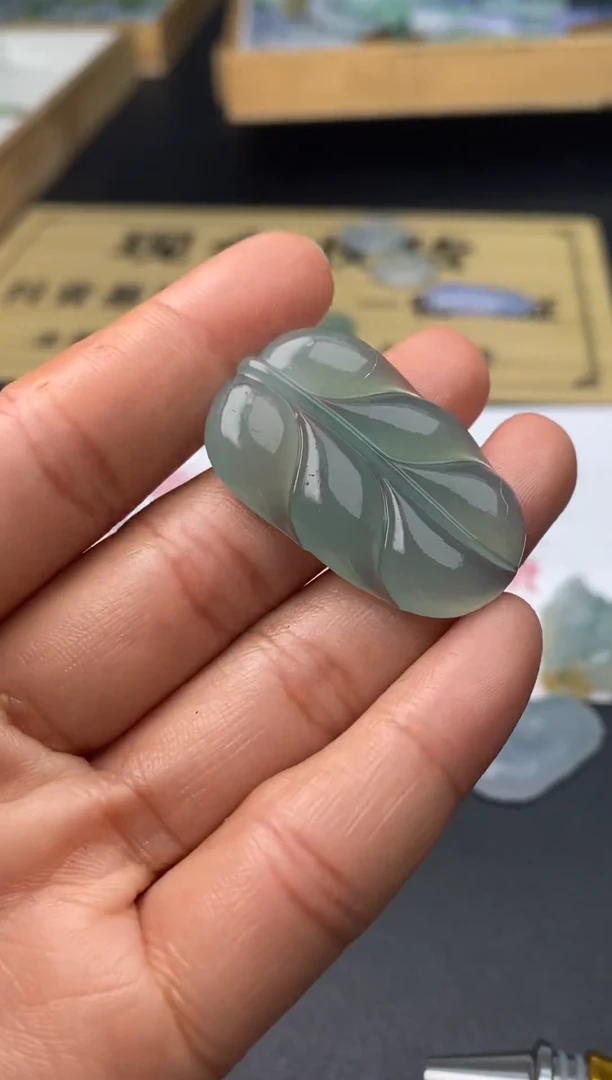 定制翡翠未镶嵌翡翠毛货发货发一个