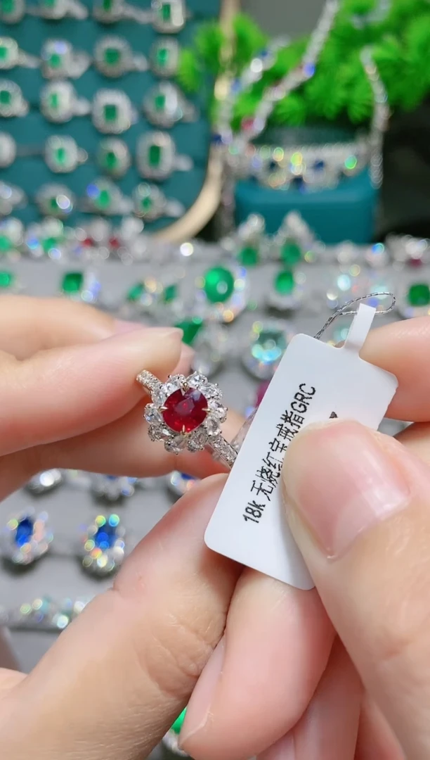 18K金镶嵌18K金戒指红宝石.