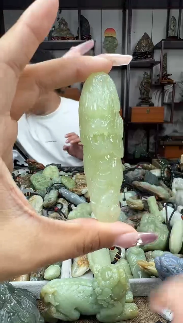 未镶嵌和田玉把件1