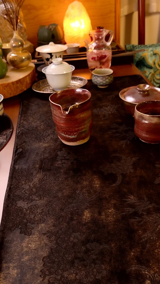 【 紫 金 釉 公 杯 】