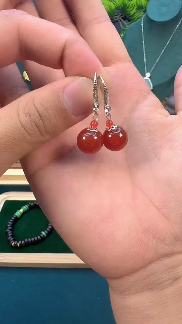 南红玛瑙银S925镶嵌耳饰E364