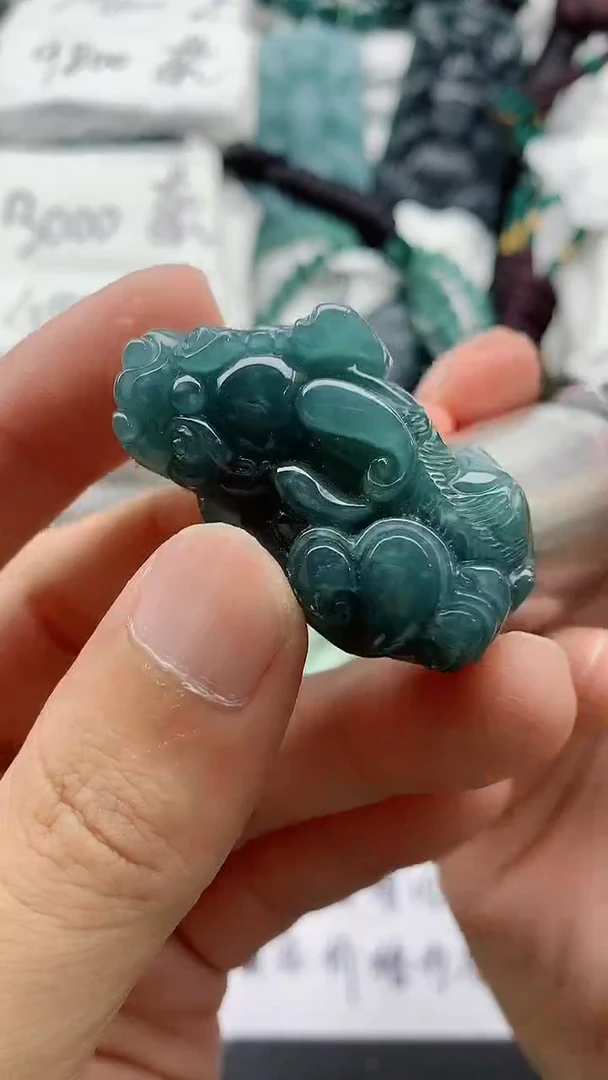 翡翠未镶嵌颈饰88888888888