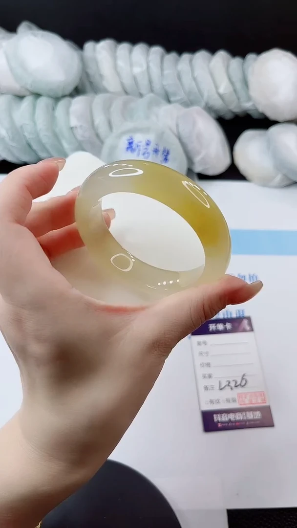 未镶嵌手镯石英质玉多样性发货L326