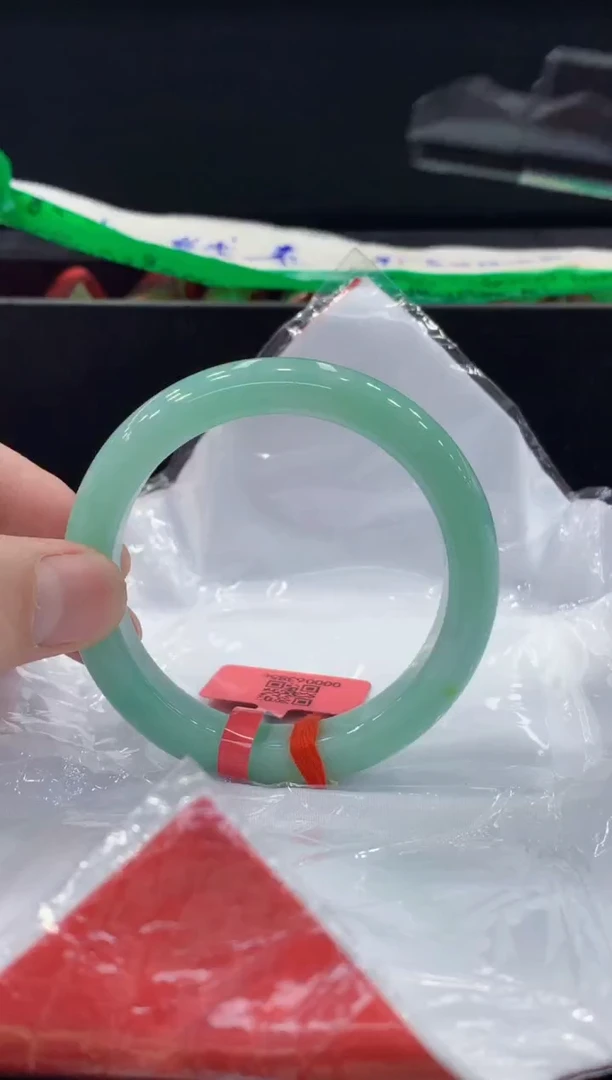 未镶嵌手镯翡翠翡翠手镯