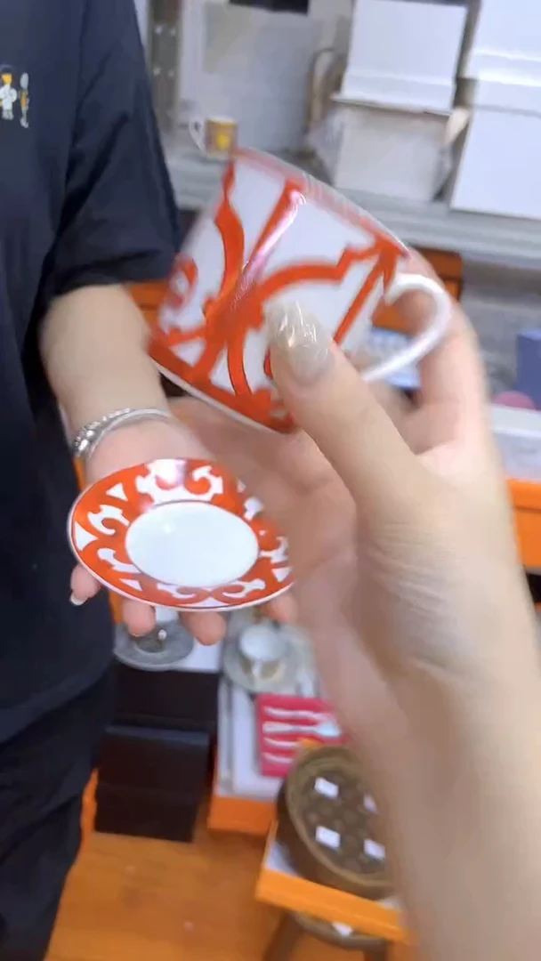 杯鸿辉家品牌瓷器，京东包邮！