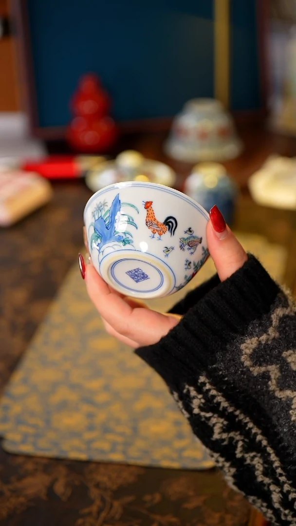 【闪购商品】涂杏花斗彩鸡缸杯         