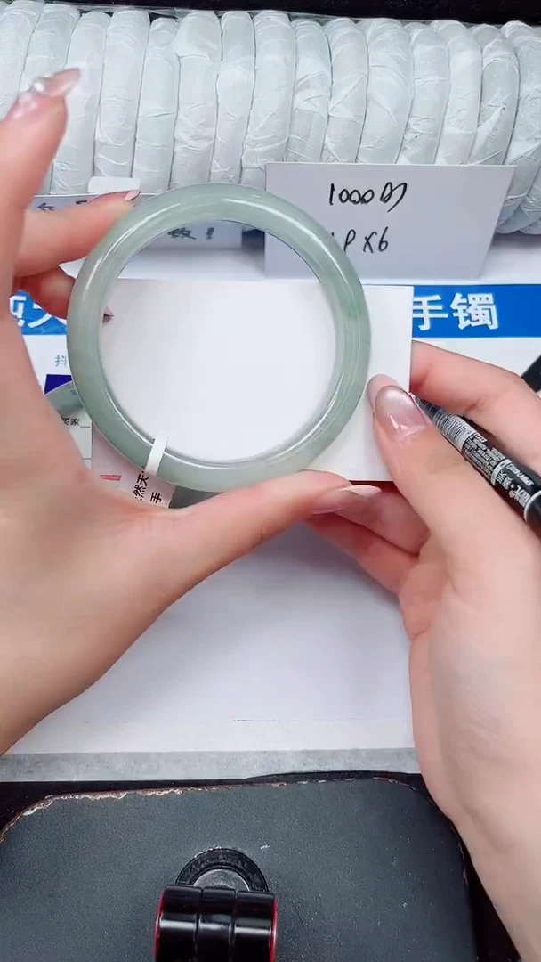未镶嵌手镯石英质玉268-62/63