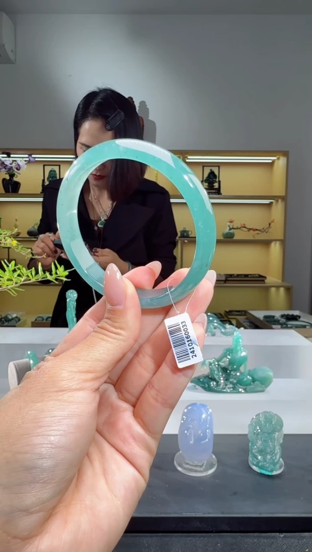 未镶嵌手镯翡翠60圈