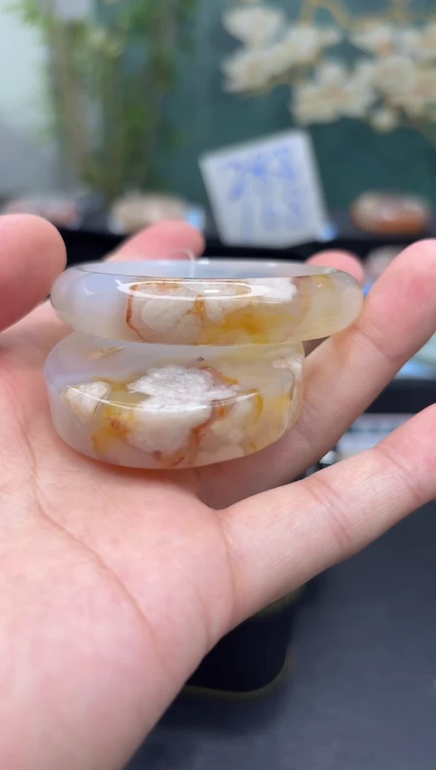 未镶嵌手镯石英质玉C124(54圈赠送镯心)