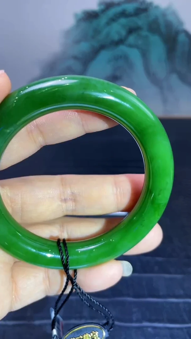 未镶嵌手镯和田玉（碧玉）小*子55+