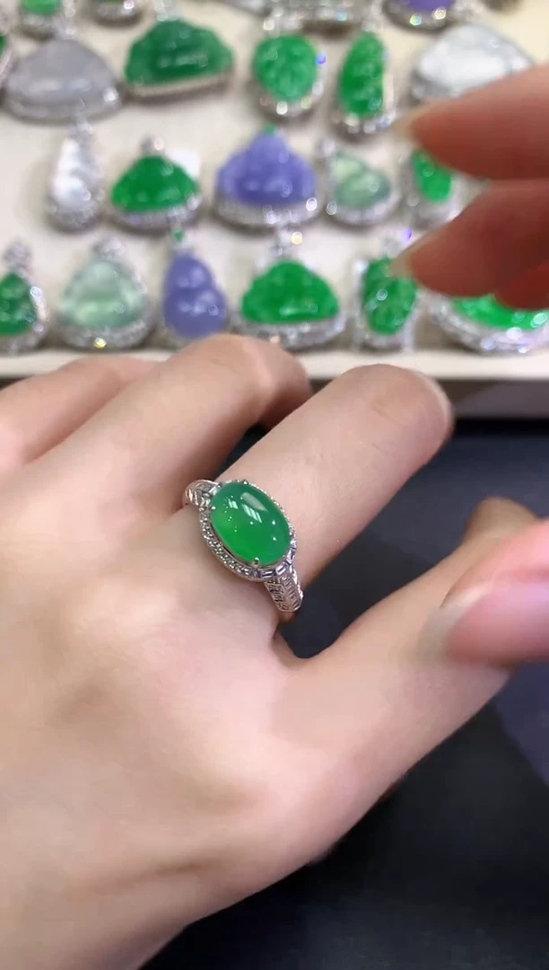 【闪购商品】翡翠戒指18K金镶嵌C25