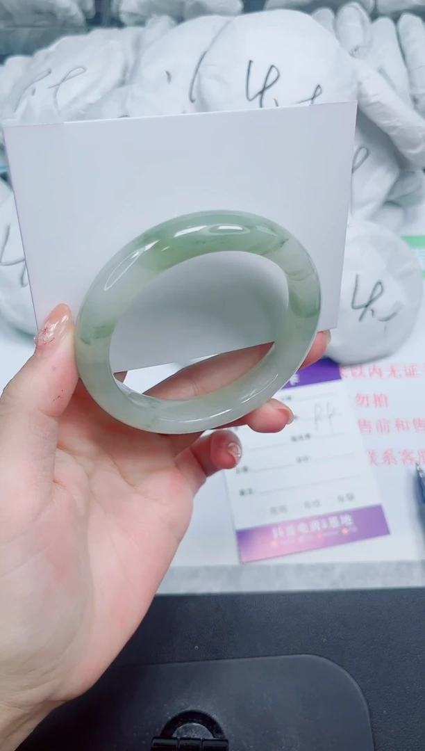 石英质玉手镯未镶嵌26-56