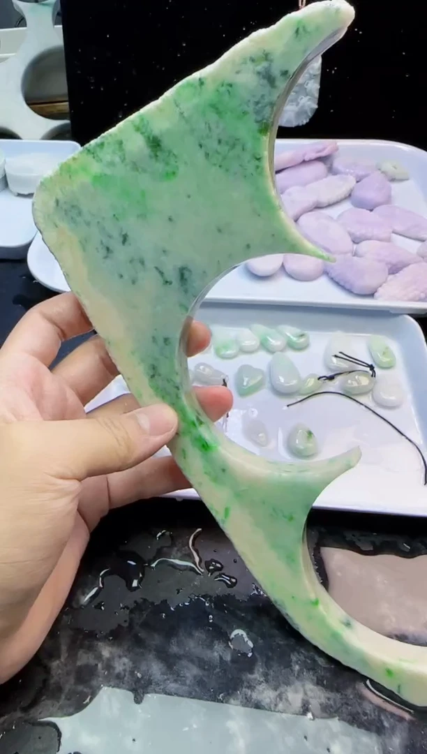 颈饰未镶嵌翡翠043天然A货翡翠
